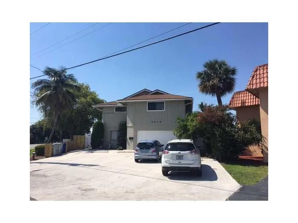 $1,800 | 1012 Pine Drive, Unit 1, Pompano Beach, FL 33060