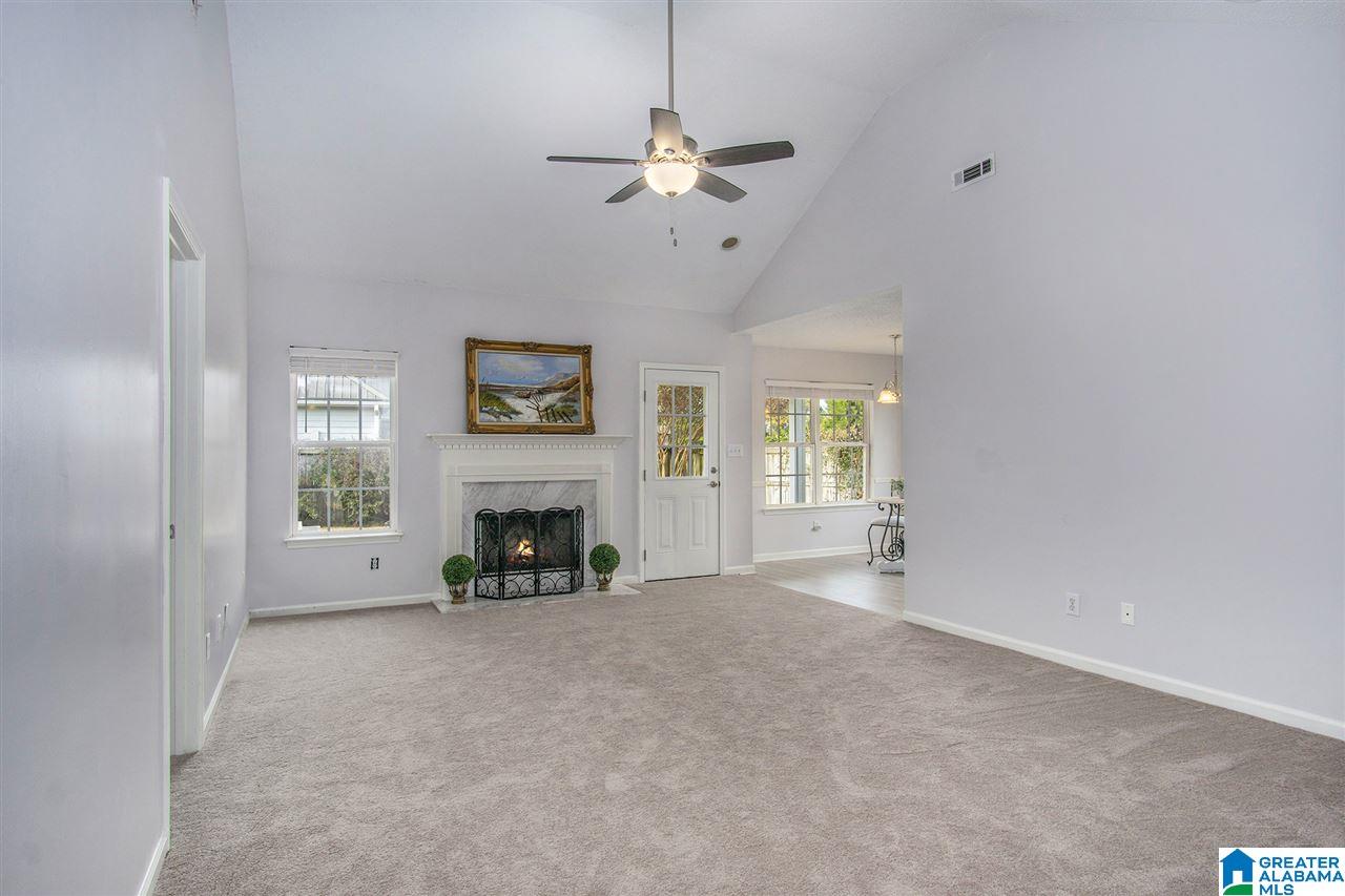 149 Summerchase Parkway Calera, AL 35040 - Photo 5 of 28