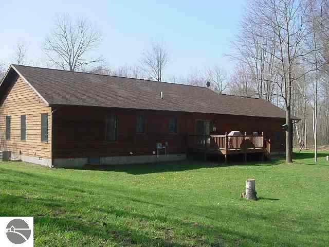11850 Rosted Road Cadillac, MI 49601 - Photo 3 of 9 1691990-2.JPG