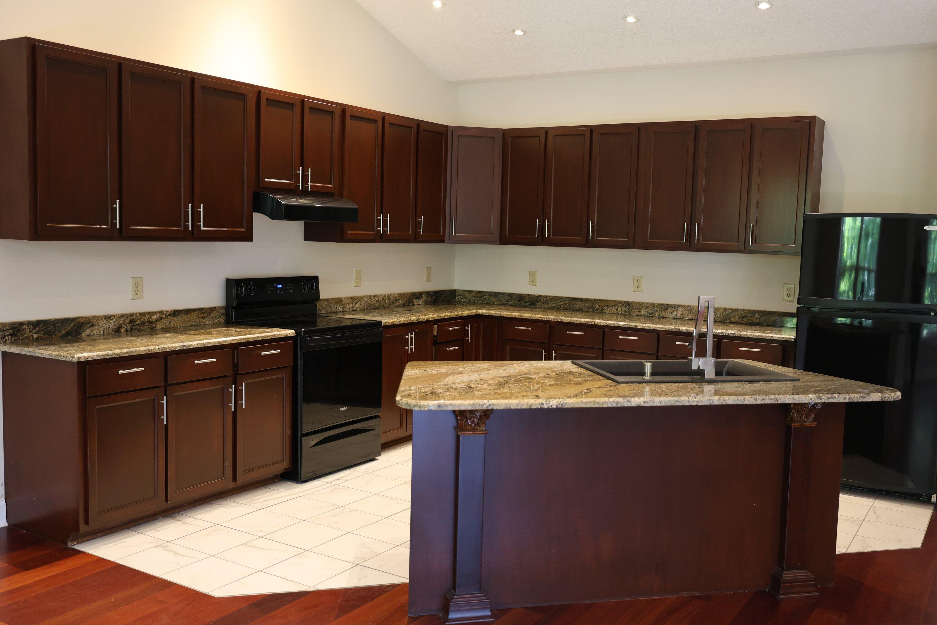 4712 Westervelt Road Meggett, SC 29449 - Photo 6 of 34 18_kitchen_3G4A8046