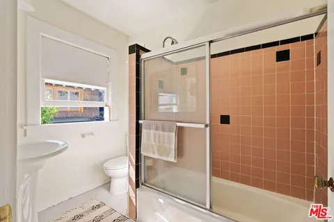 $2,695,000 | Undisclosed Address, Venice, CA 90291