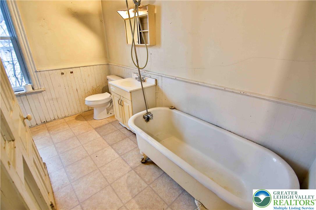 30 2nd Street, Unit 3032 Slatington, PA 18080 - Photo 35 of 47