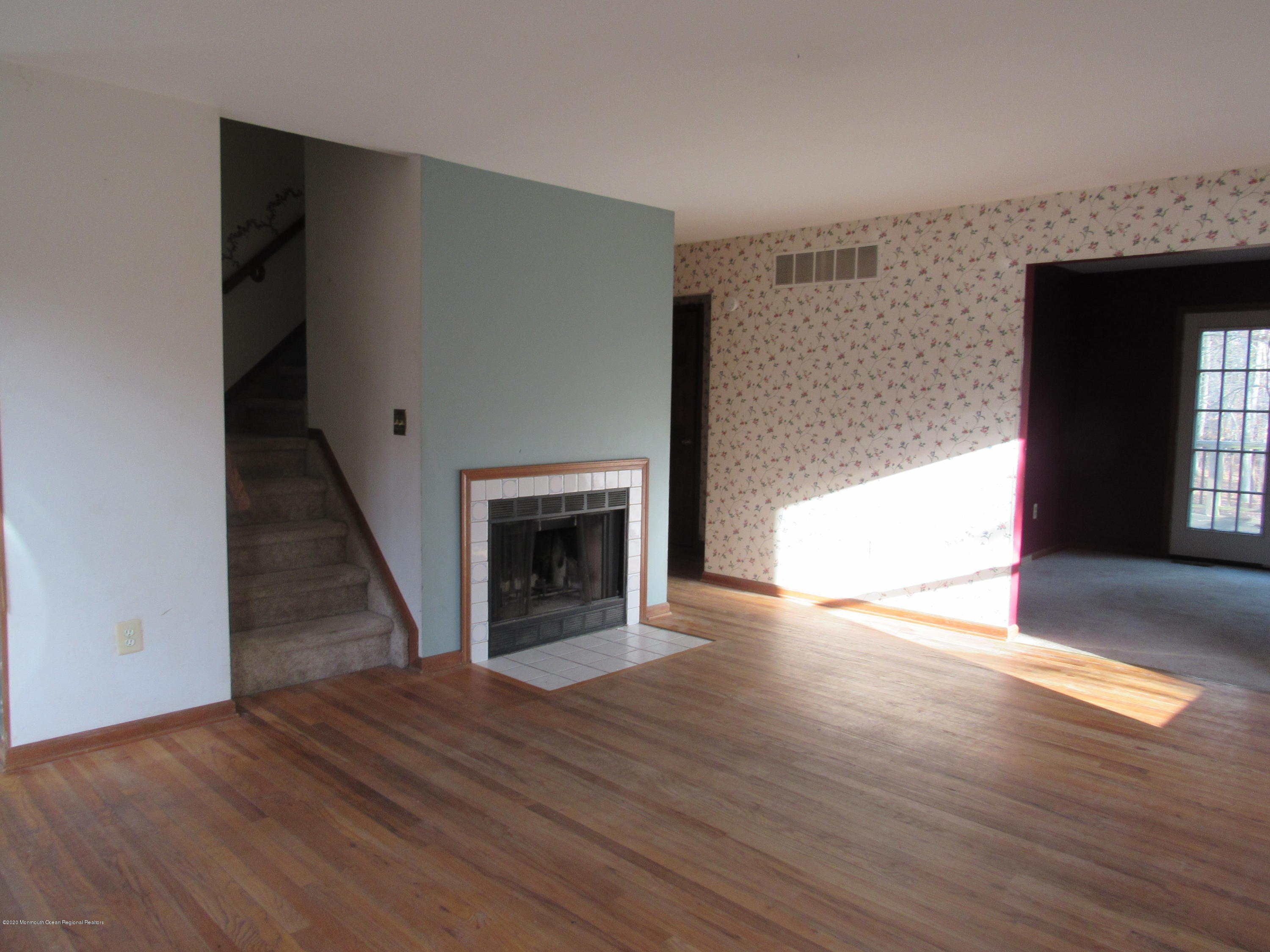 553 Frank Applegate Road Jackson, NJ 08527 - Photo 4 of 14 IMG_2514