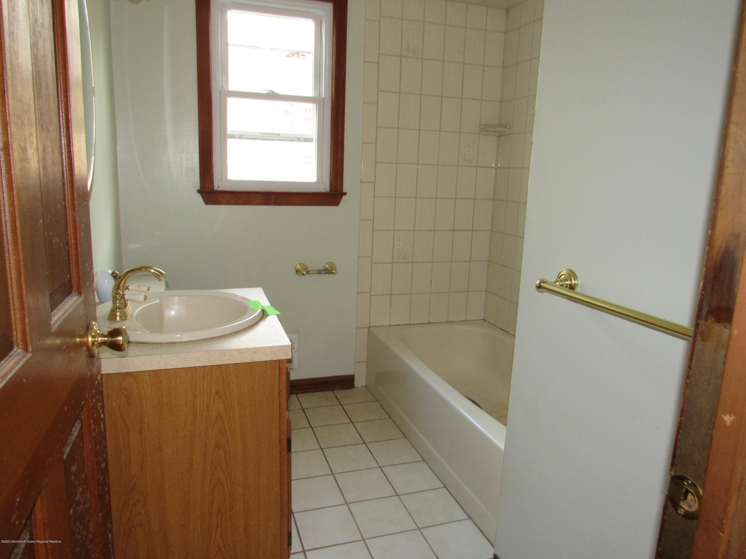 553 Frank Applegate Road Jackson, NJ 08527 - Photo 6 of 14 IMG_2518