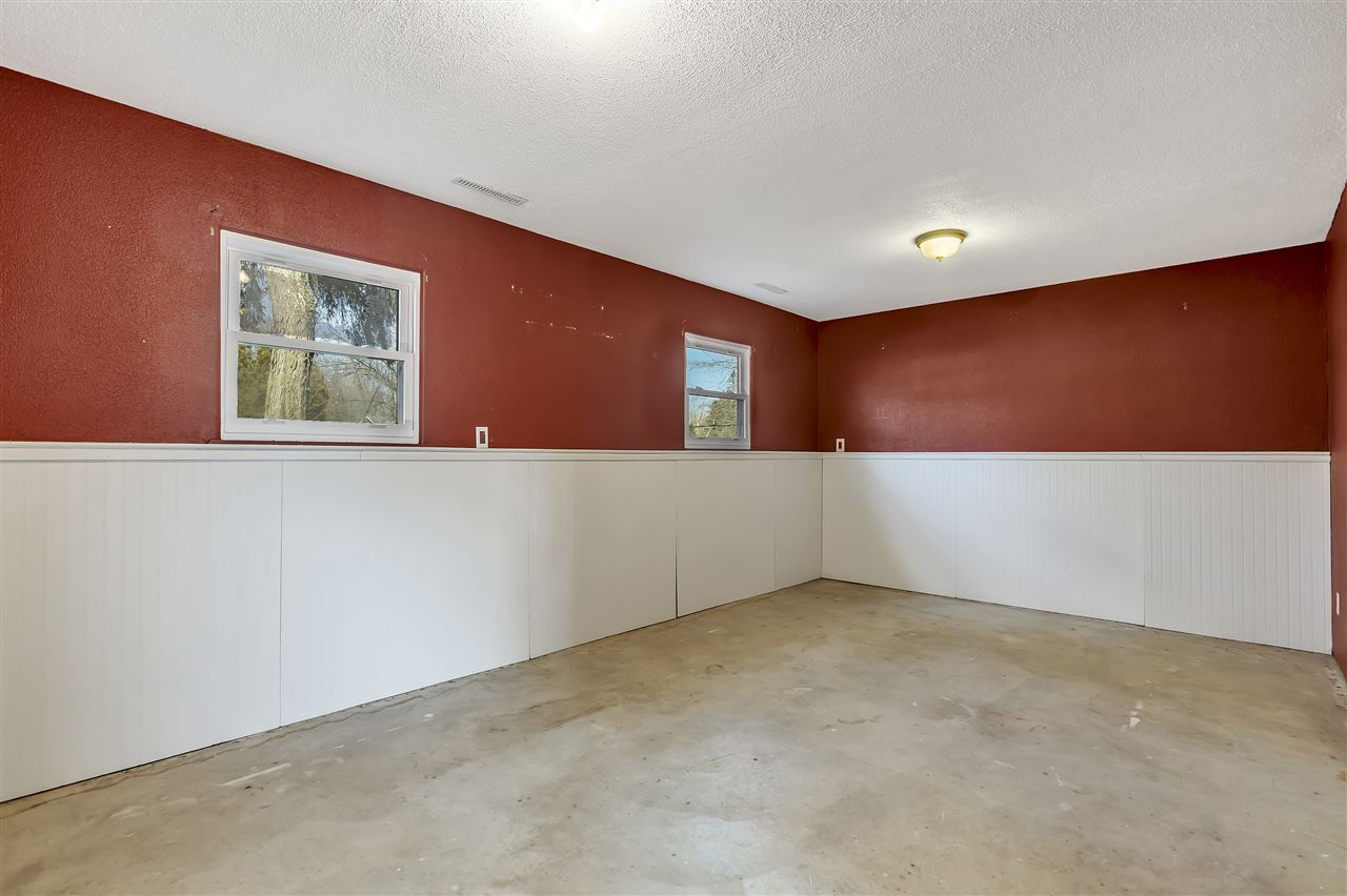 10259 West Frances Road Flushing, MI 48433 - Photo 16 of 32 50008665-15.JPG