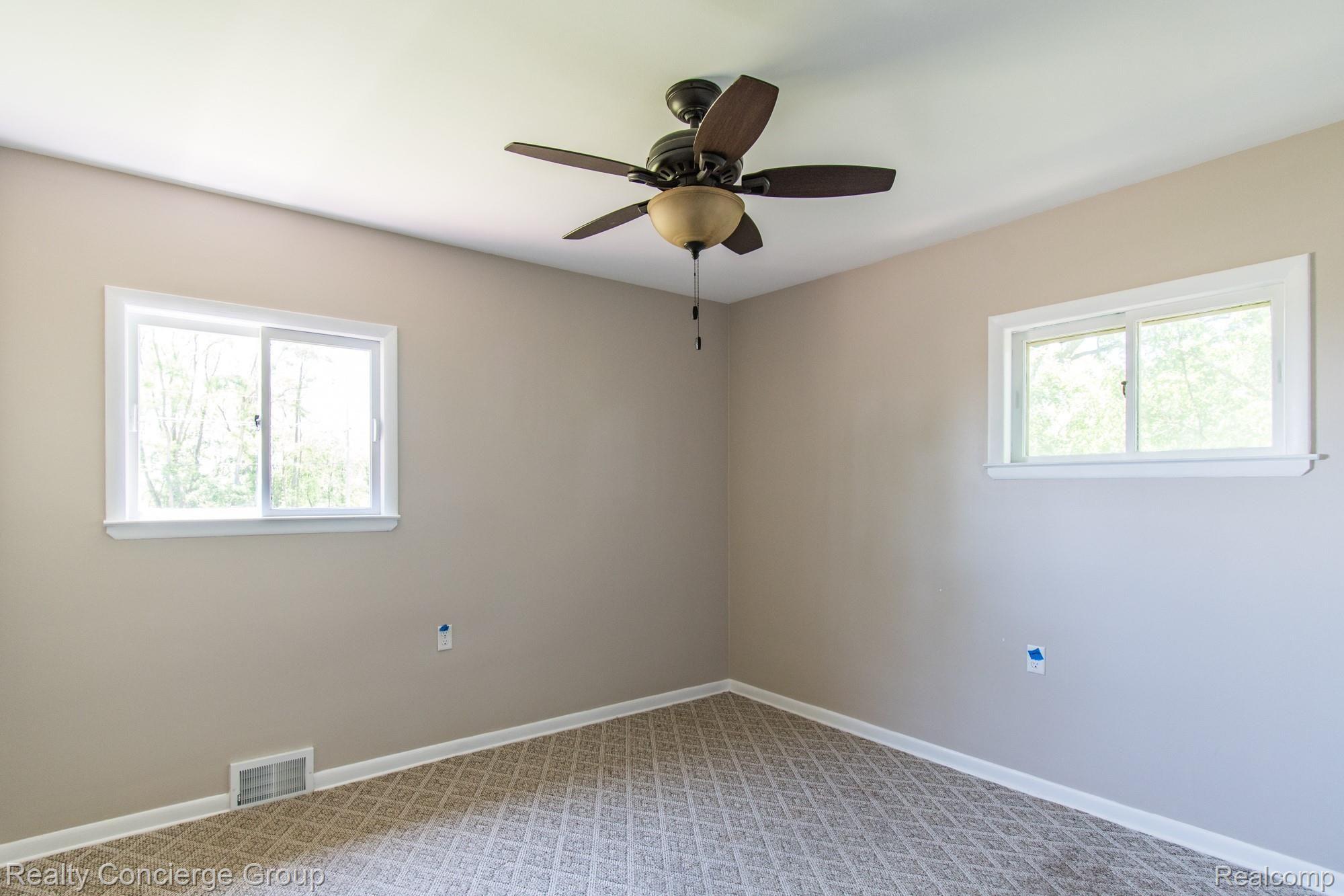 7503 Challis Road Brighton, MI 48116 - Photo 11 of 27 2nd bedroom