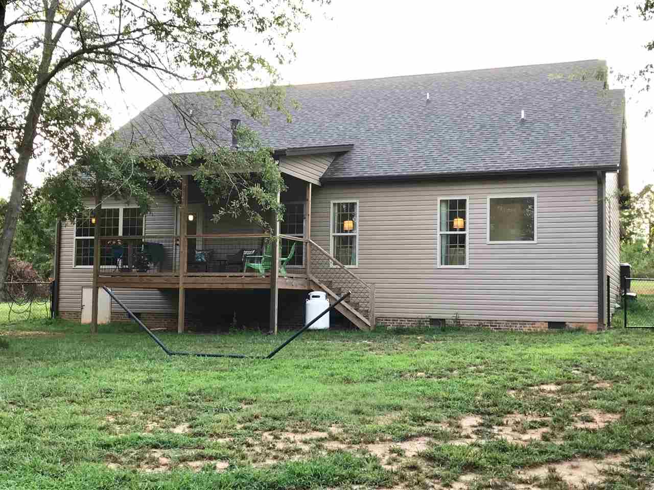 961 Gowan Road Inman, SC 29349 - Photo 8 of 35