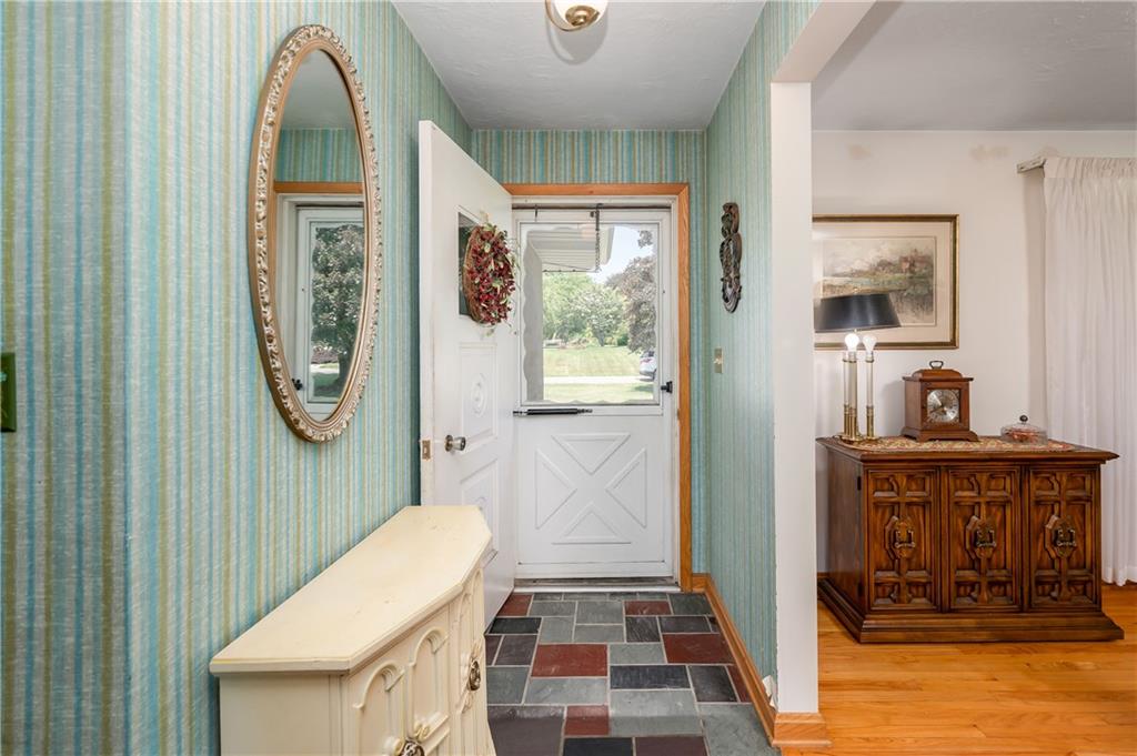 109 Hillcrest Road Renfrew, PA 16053 - Photo 2 of 30 a very nice looking room with a large window