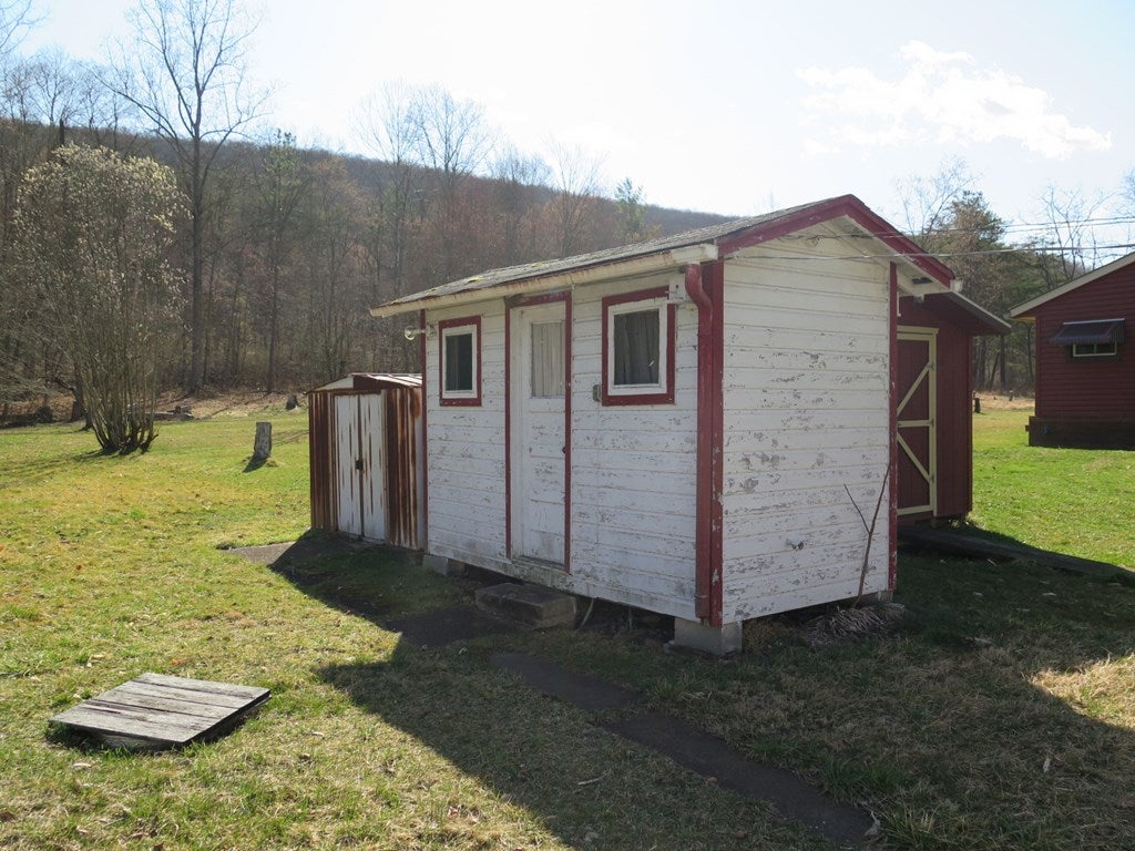 12977 Blacklog Mountain Road Mount Union, PA 17066 - Photo 30 of 38 Outdoor Privy