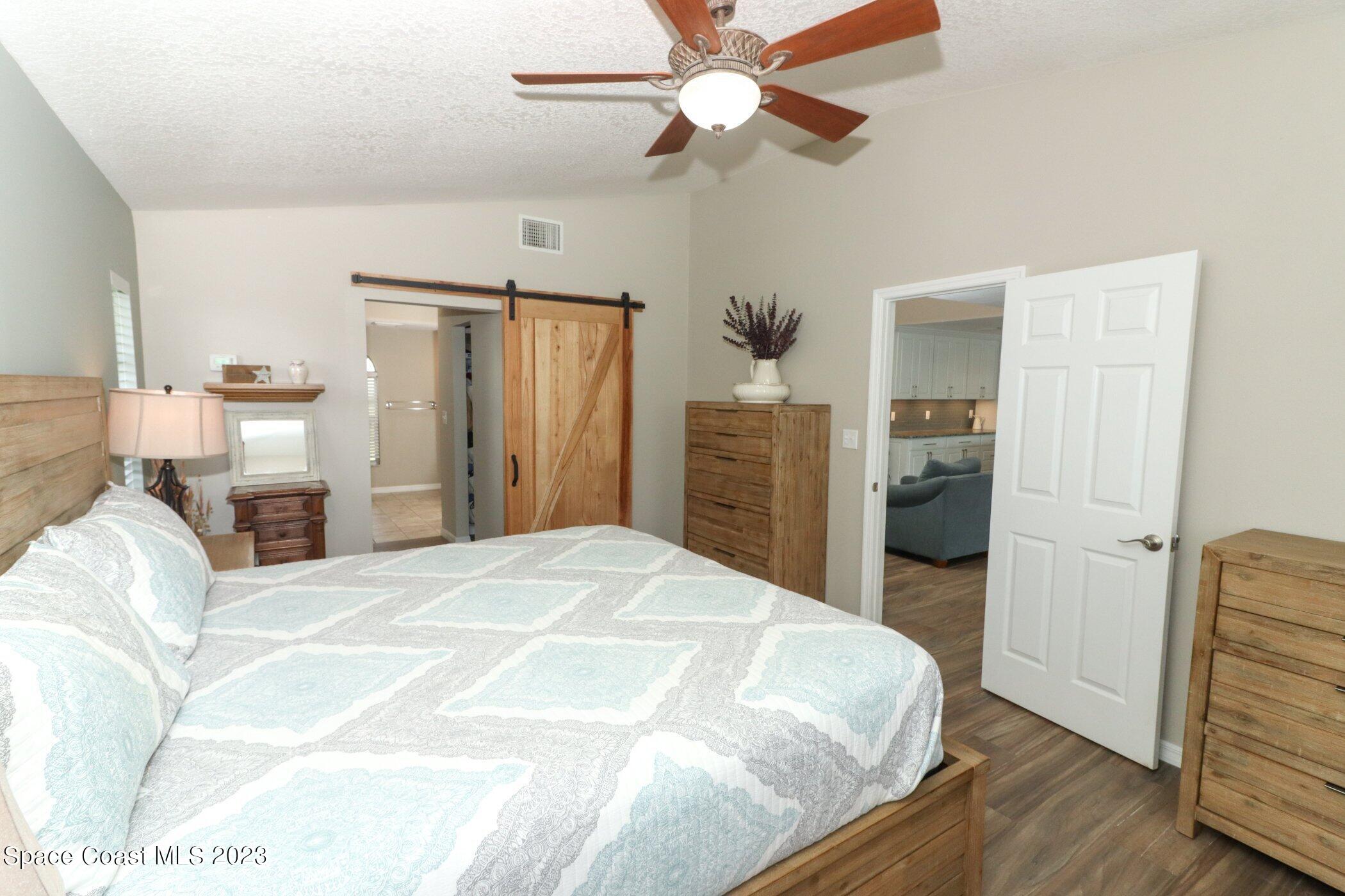 834 Egret Road Cocoa, FL 32926 - Photo 18 of 85 41023997-018-Master_Bedroom_Alt_View