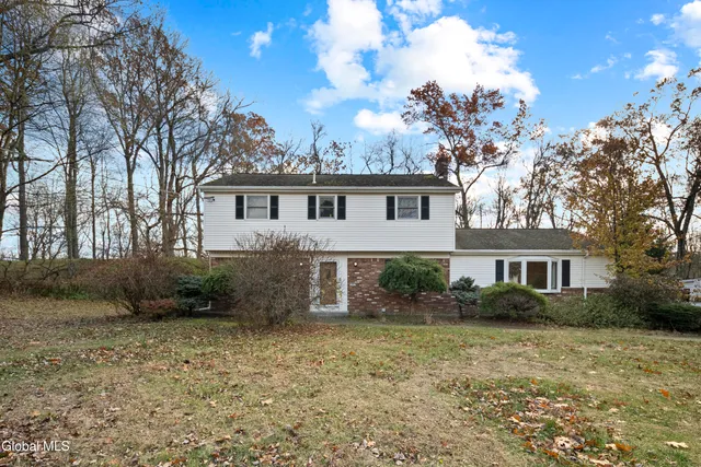 $3,250 | 167 Wood Dale Drive, Clifton Park, NY 12019