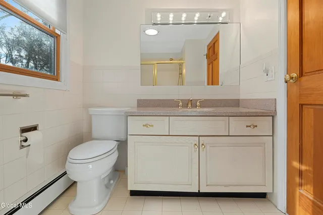 $3,250 | 167 Wood Dale Drive, Clifton Park, NY 12019