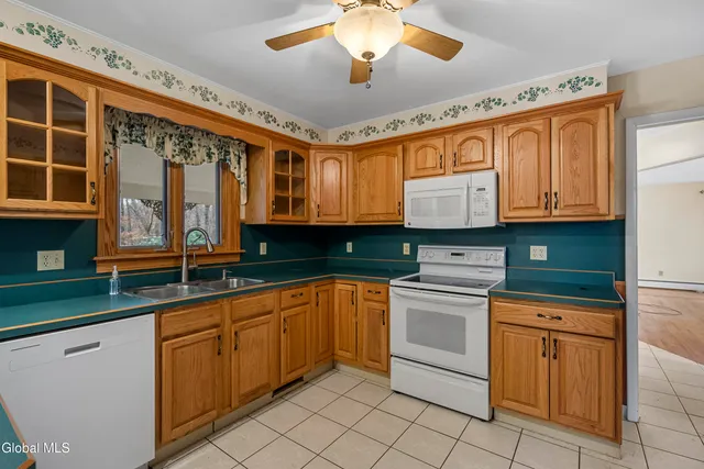 $3,250 | 167 Wood Dale Drive, Clifton Park, NY 12019