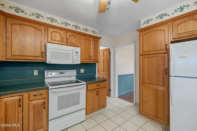 $3,250 | 167 Wood Dale Drive, Clifton Park, NY 12019