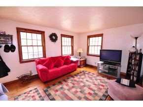 395 White Plains Road Webster, NH 03303 - Photo 2 of 8