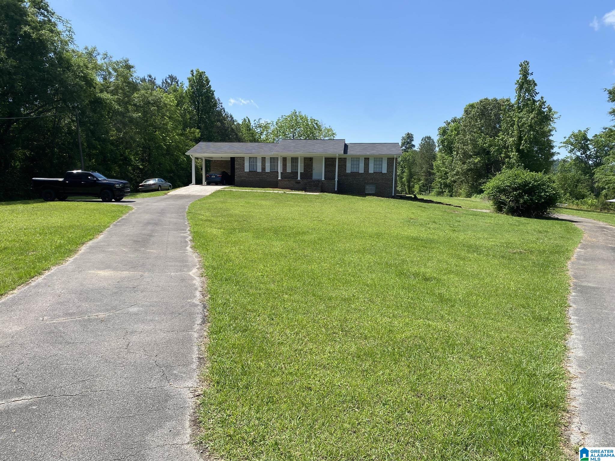 8978 Shoal Creek Road Ashville, AL 35953 - Photo 3 of 32
