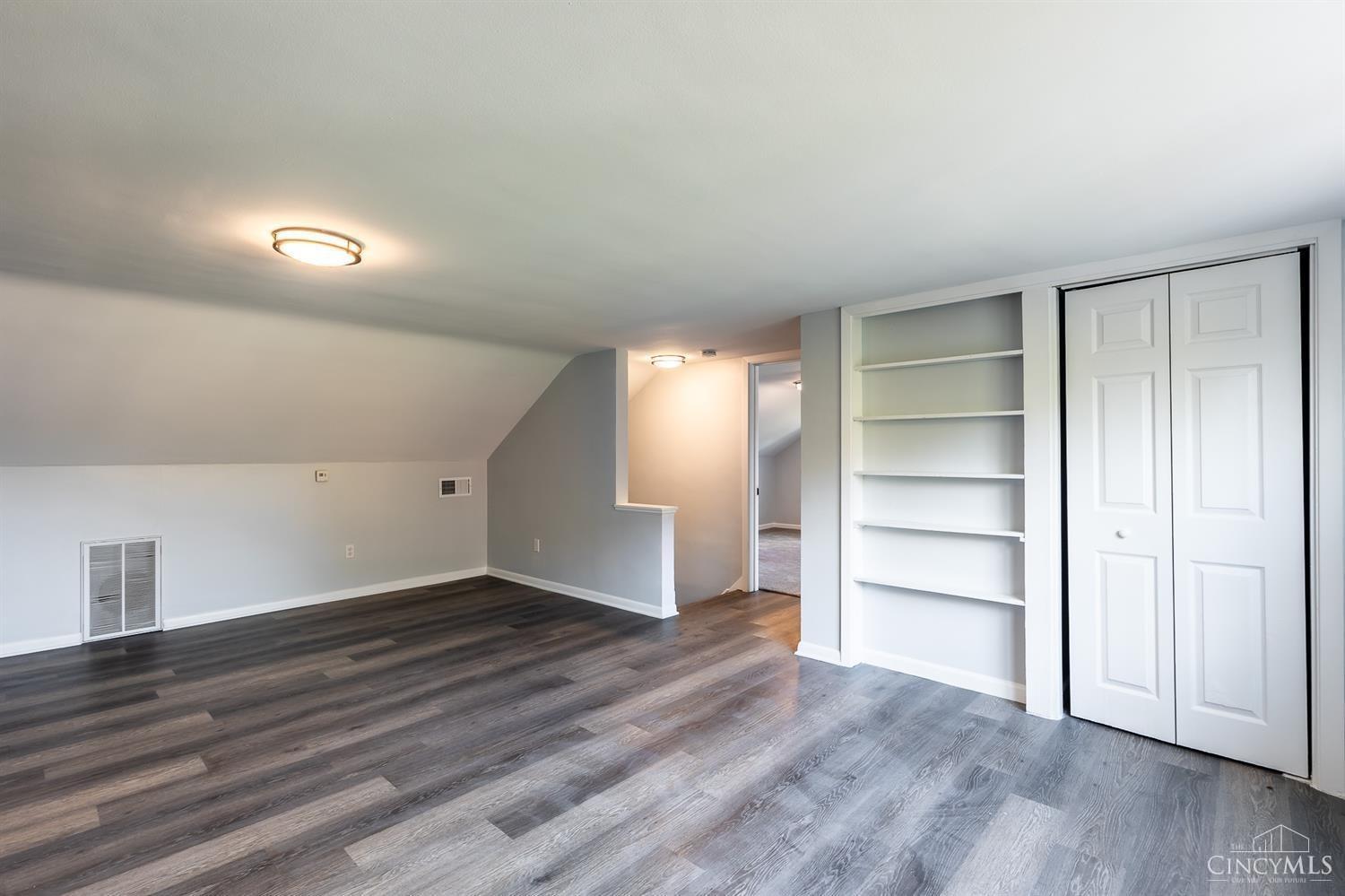 3506 Poole Road Cincinnati, OH 45251 - Photo 22 of 42 Gallery Image 22