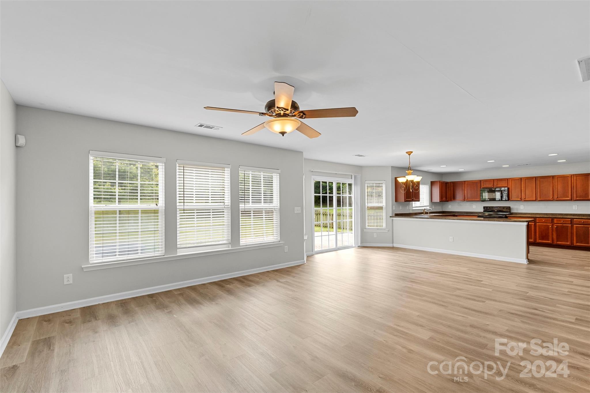 9204 Seamill Road Charlotte, NC 28278 - Photo 2 of 33 Gallery Image 2