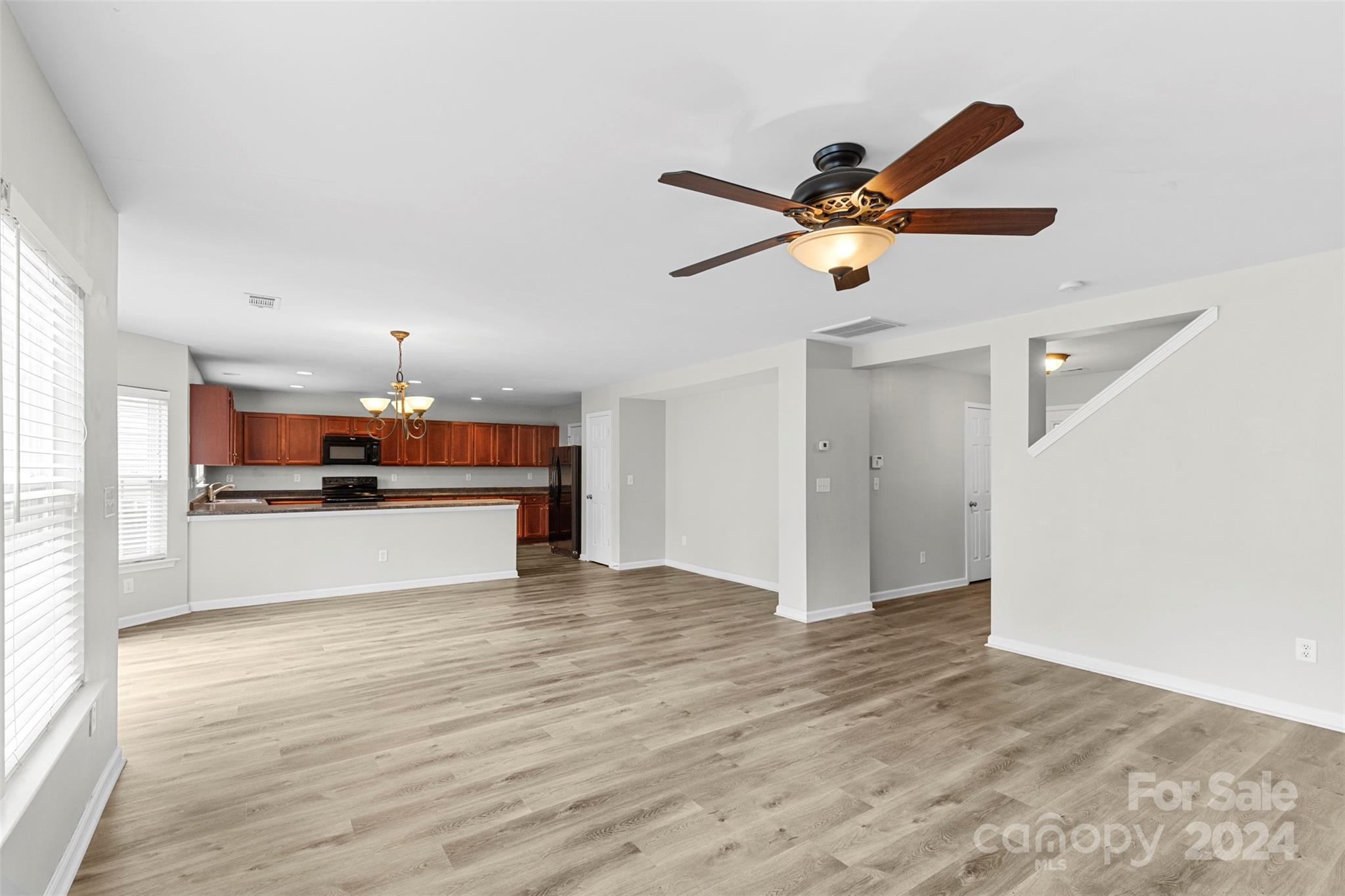 9204 Seamill Road Charlotte, NC 28278 - Photo 3 of 33 Gallery Image 3