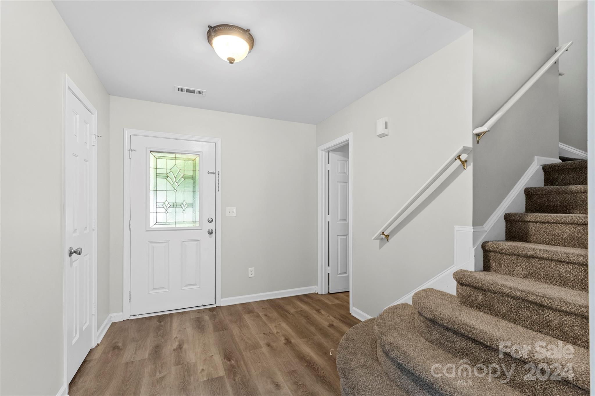 9204 Seamill Road Charlotte, NC 28278 - Photo 10 of 33 Gallery Image 10