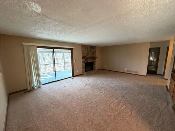 $209,000 | 201 Fairway Oaks, Waleska, GA 30183