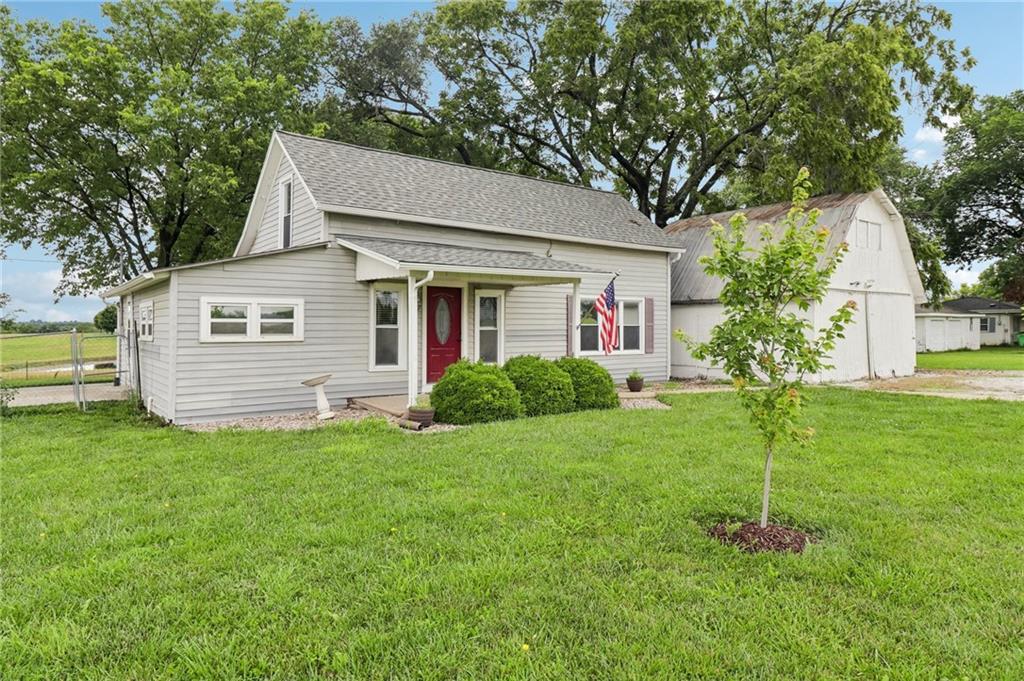 307 East 1100th Road Baldwin City, KS 66006 - Photo 1 of 41