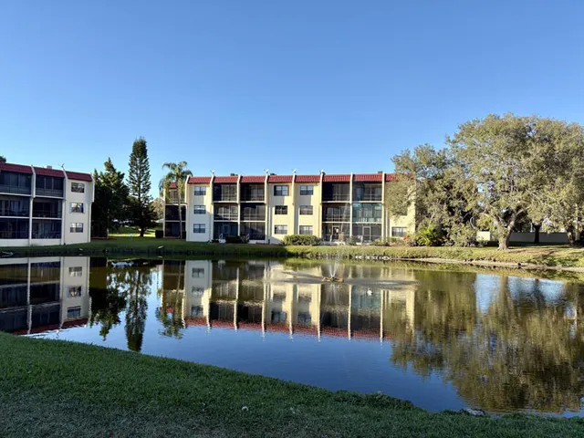 $1,950 | 2050 Oleander Boulevard, Unit 2205, Fort Pierce, FL 34950