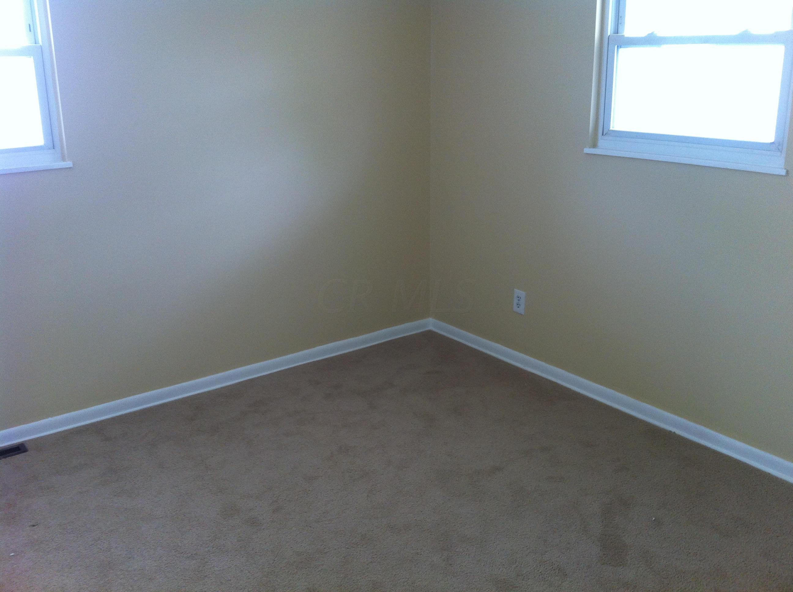 1653 Liscomb Road Columbus, OH 43207 - Photo 10 of 20