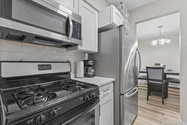 $164,900 | 9721 South Cicero Avenue, Unit 3C, Oak Lawn, IL 60453