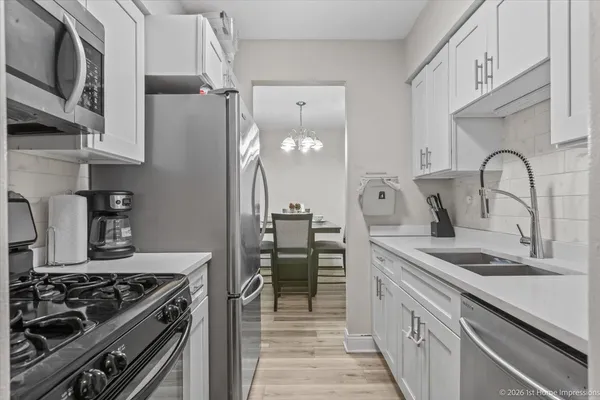 $164,900 | 9721 South Cicero Avenue, Unit 3C, Oak Lawn, IL 60453
