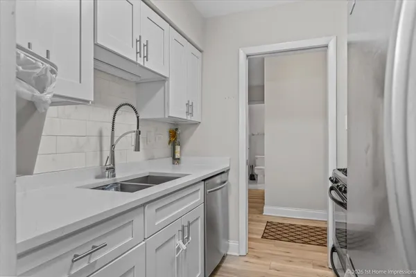 $164,900 | 9721 South Cicero Avenue, Unit 3C, Oak Lawn, IL 60453