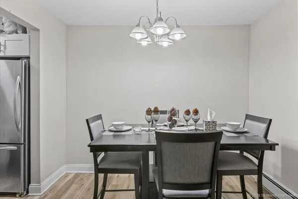 $164,900 | 9721 South Cicero Avenue, Unit 3C, Oak Lawn, IL 60453