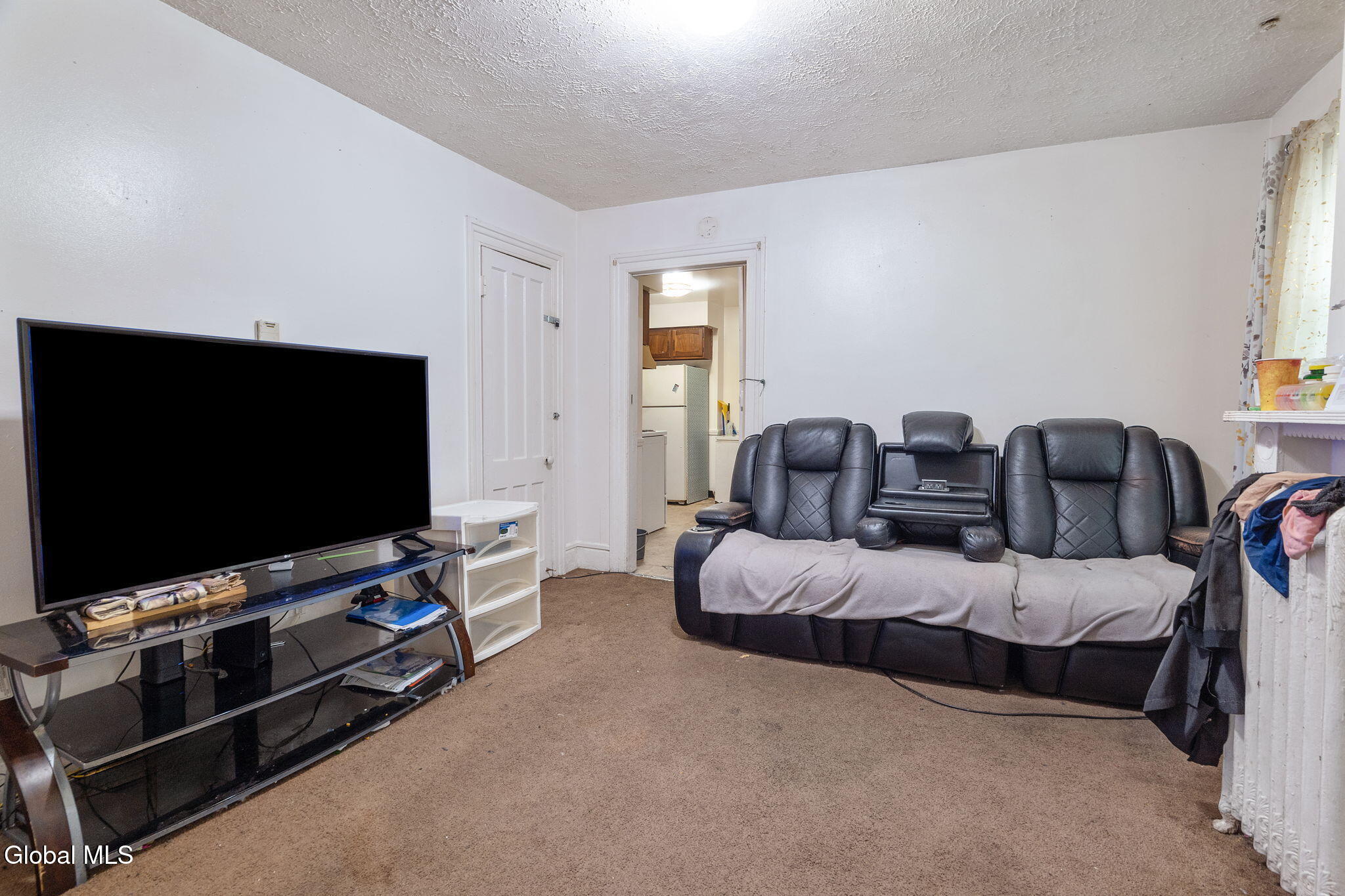 9 Jackson Place Schenectady, NY 12308 - Photo 3 of 12 3-9JacksonPl_03