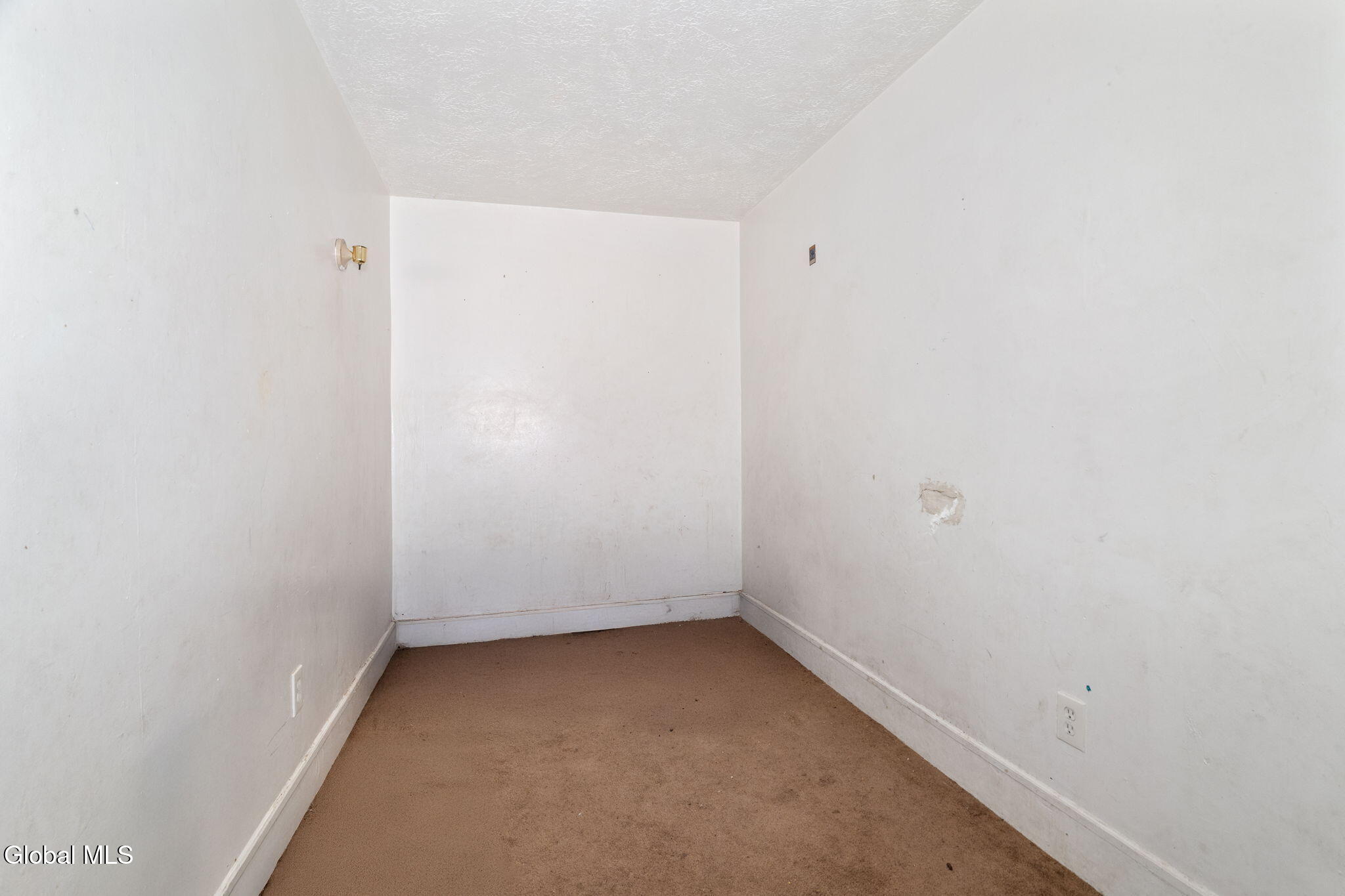 9 Jackson Place Schenectady, NY 12308 - Photo 9 of 12 9-9JacksonPl_09