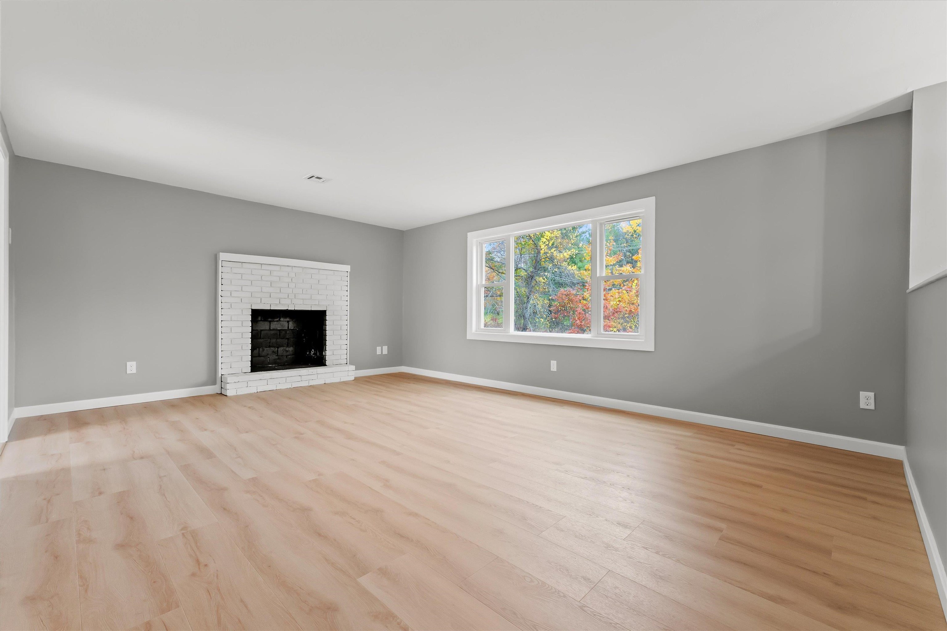 2 Devonshire Road Atkinson, NH 03811 - Photo 11 of 45