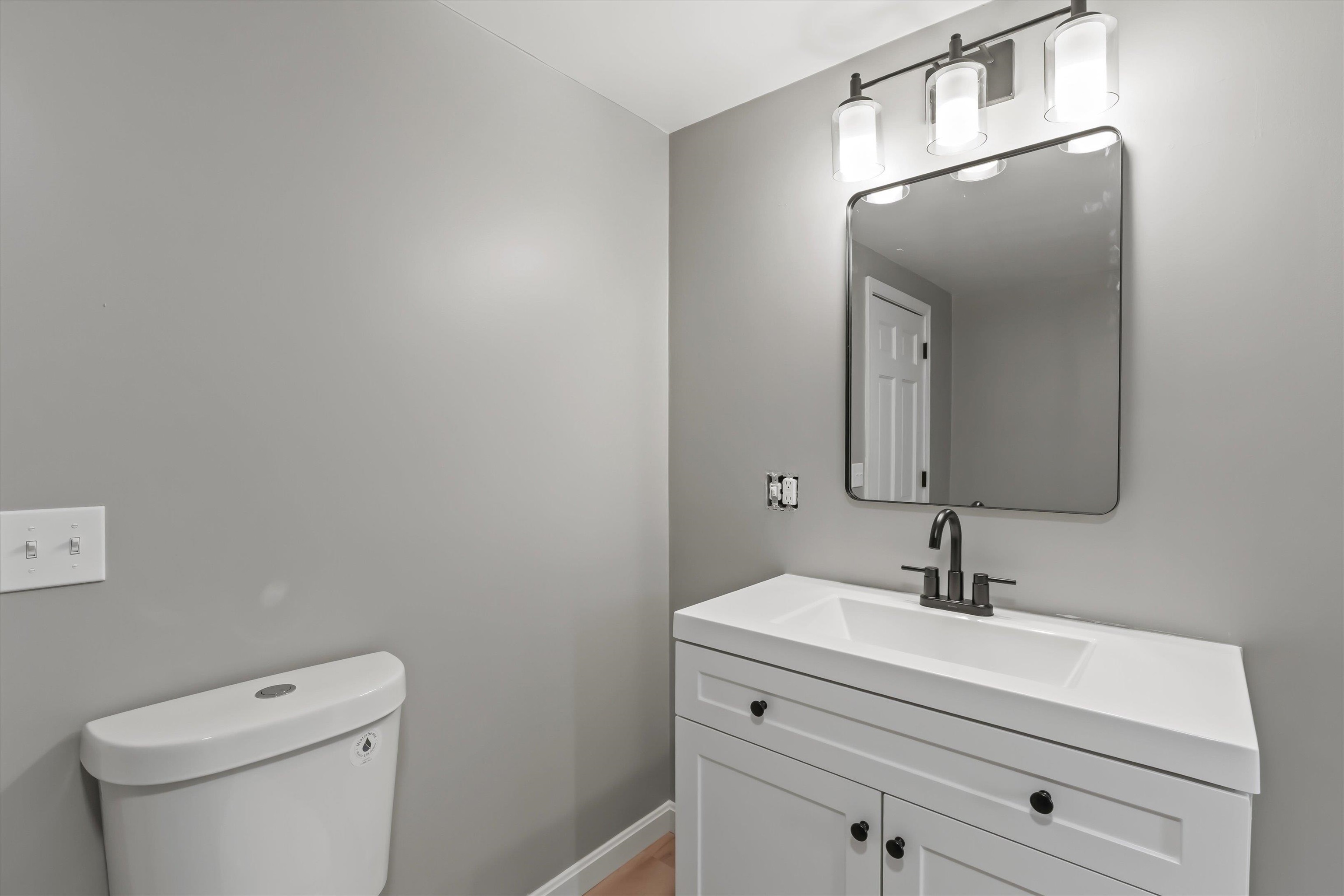 2 Devonshire Road Atkinson, NH 03811 - Photo 18 of 45