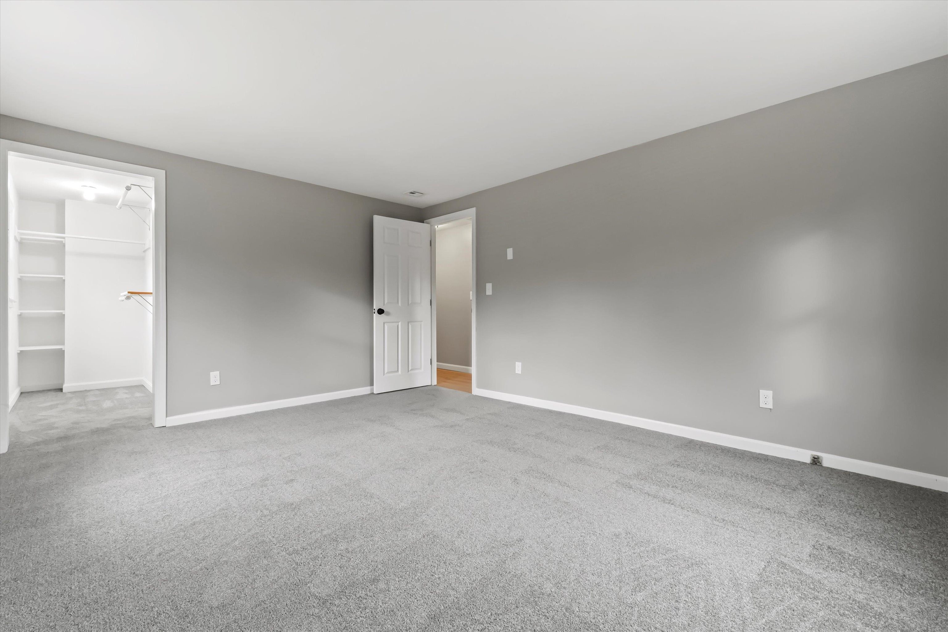 2 Devonshire Road Atkinson, NH 03811 - Photo 19 of 45