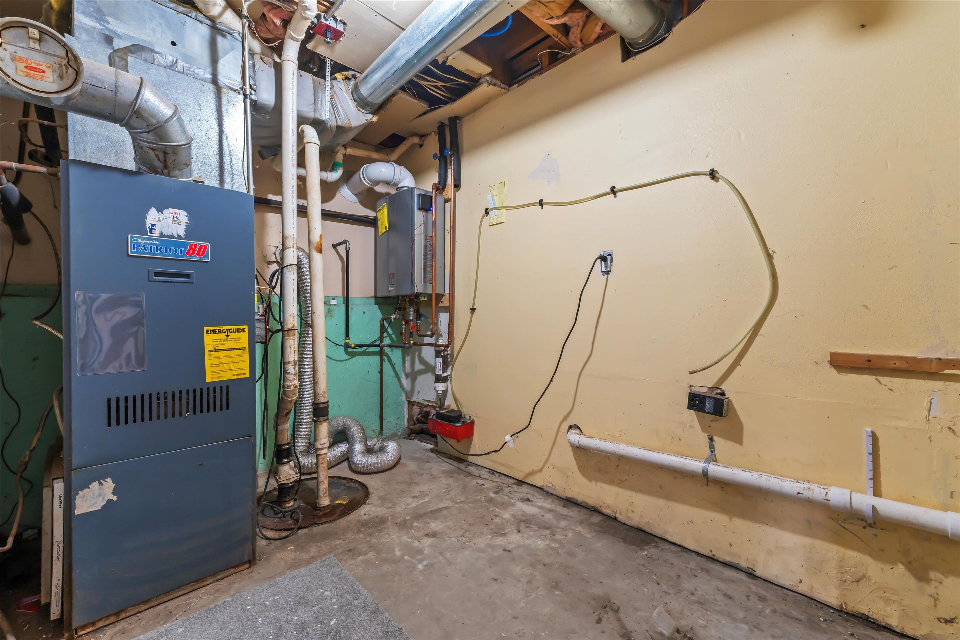 2 Devonshire Road Atkinson, NH 03811 - Photo 28 of 45