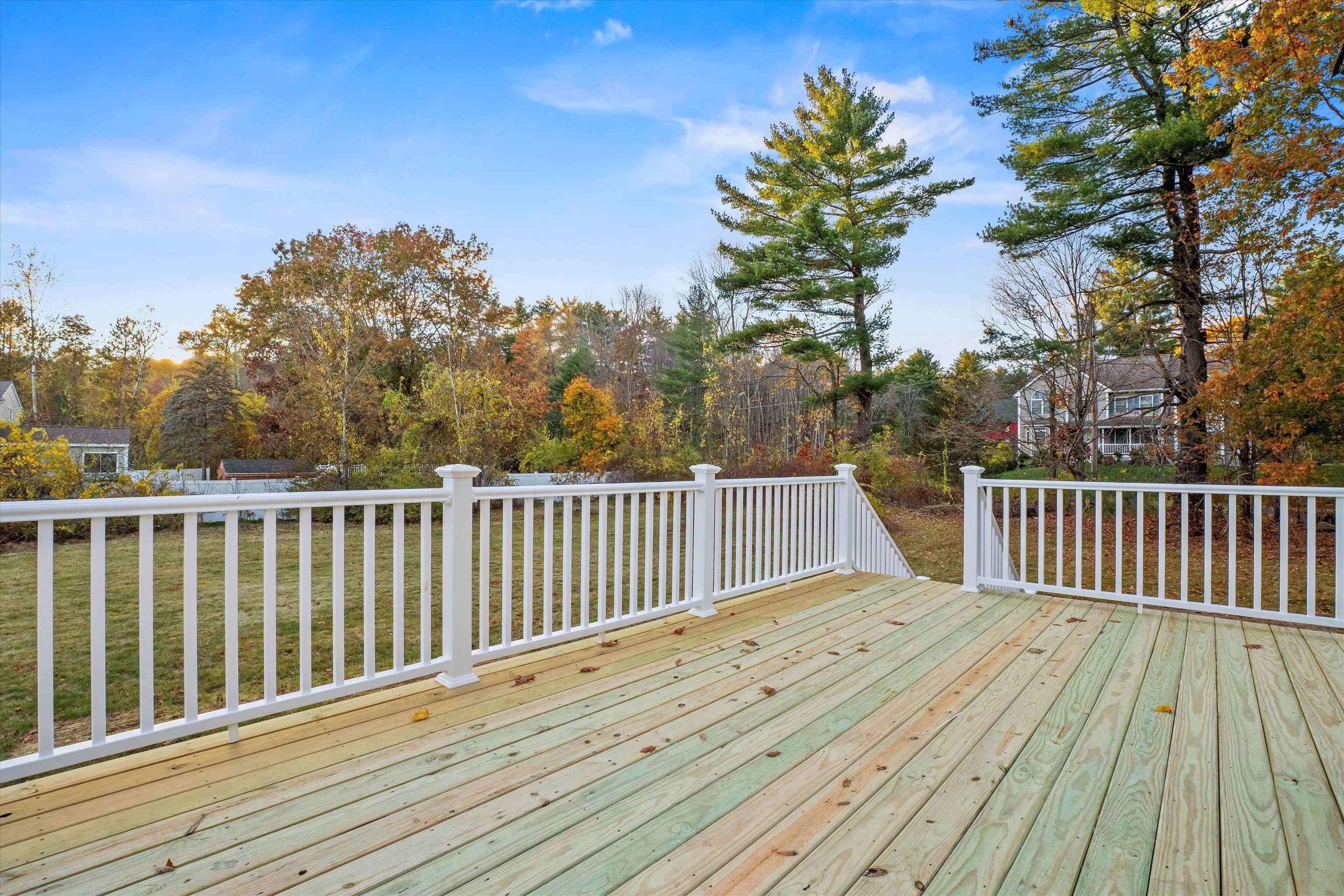 2 Devonshire Road Atkinson, NH 03811 - Photo 32 of 45