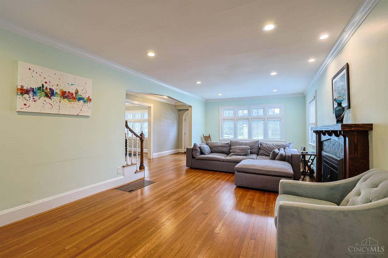5835 Montgomery Road Cincinnati, OH 45212 - Photo 9 of 44 Gallery Image 9
