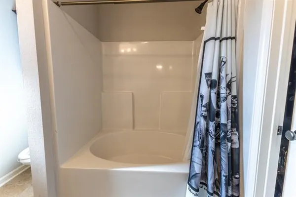 $252,900 | 201 Ashton Oaks Lane, Luling, LA 70070