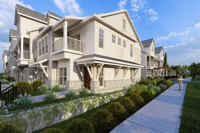 $1,649,000 | 231 3rd Avenue, Unit 18, Fontana, WI 53125