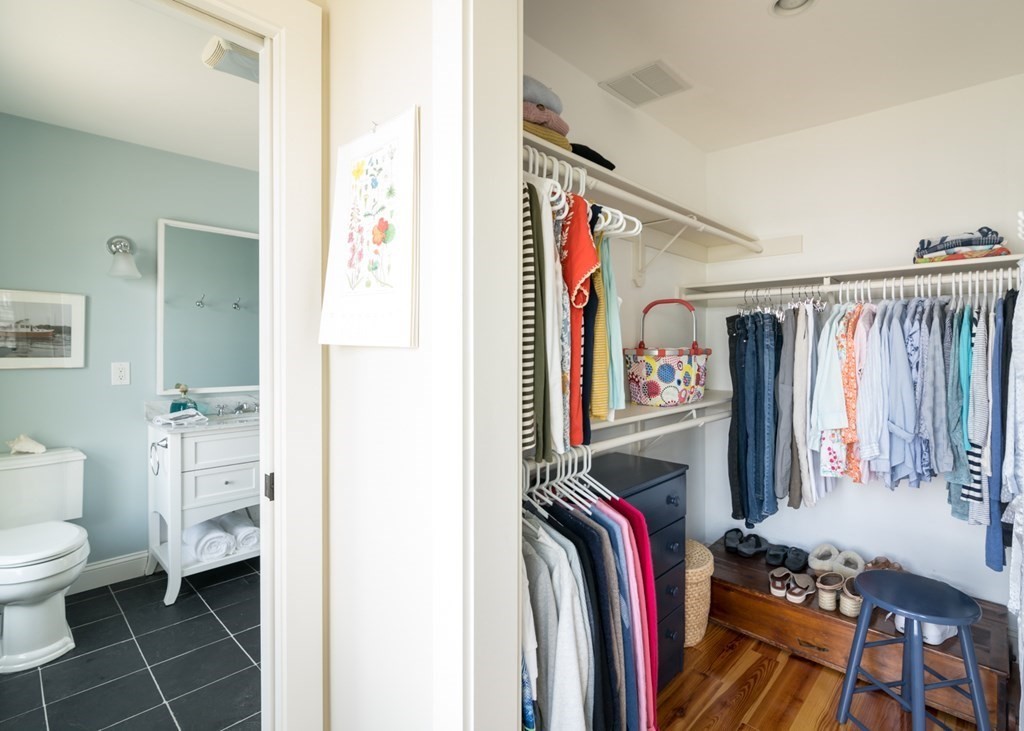 105 Hampton Circle Hull, MA 02045 - Photo 12 of 29