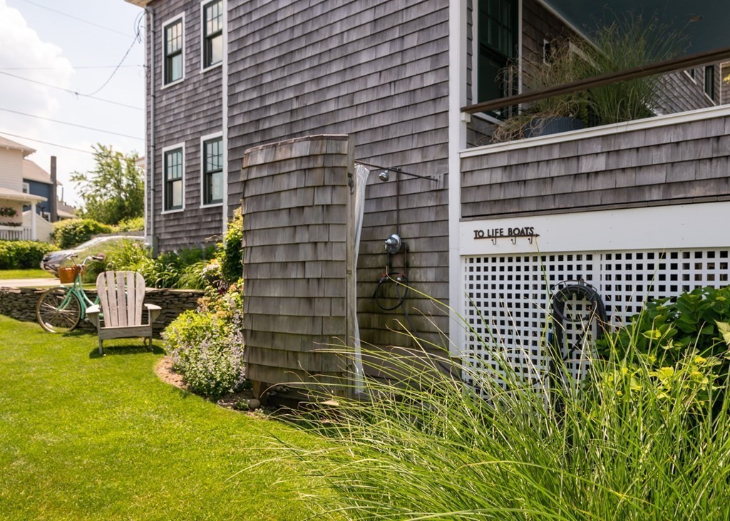 105 Hampton Circle Hull, MA 02045 - Photo 23 of 29