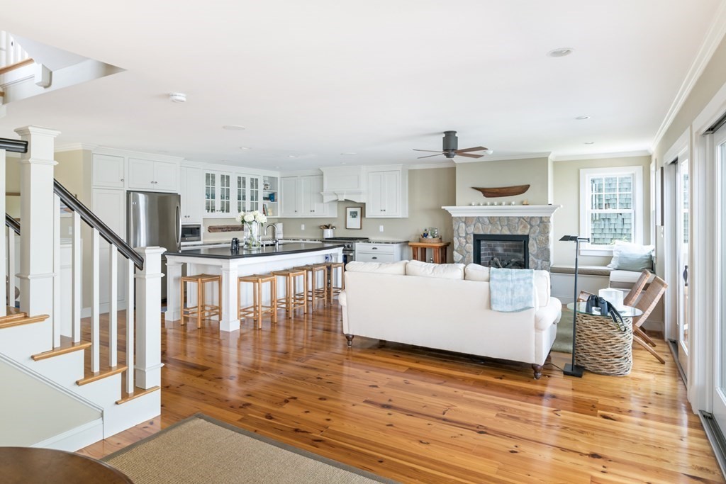 105 Hampton Circle Hull, MA 02045 - Photo 8 of 29