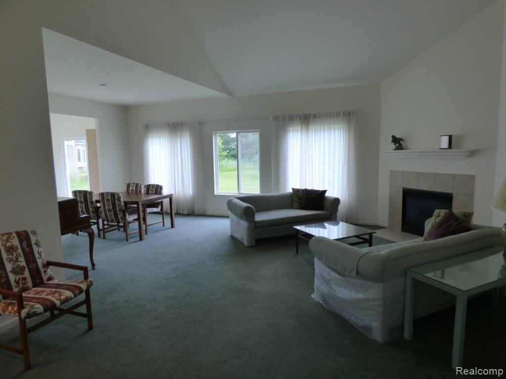2165 Lagoon Drive Rochester Hills, MI 48309 - Photo 5 of 25