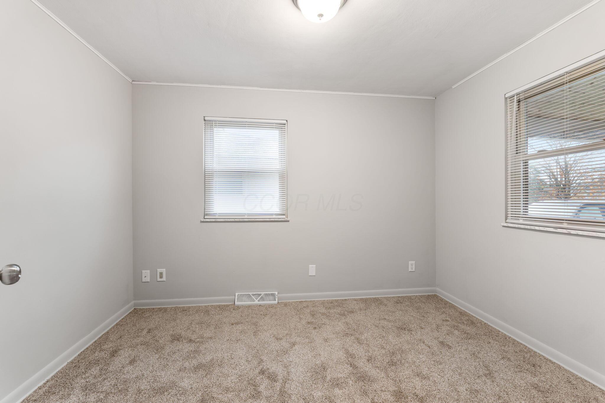 761 Ross Road Columbus, OH 43213 - Photo 28 of 78 761 Ross Road (Interior)-21