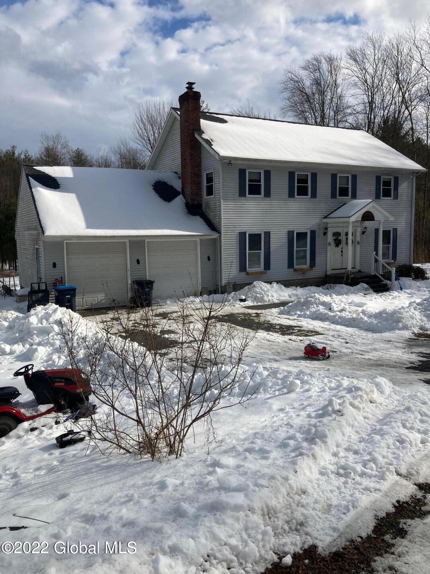 25 Ernst Road Wilton, NY 12831 - Photo 2 of 23 IMG_0531