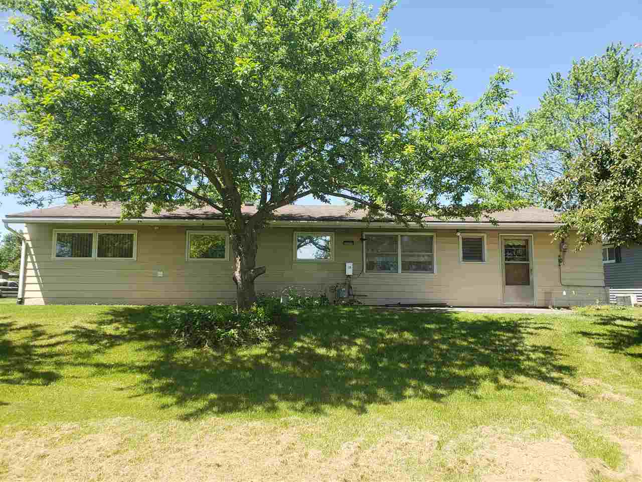609 Stratton Way Decatur, IN 46733 - Photo 3 of 23