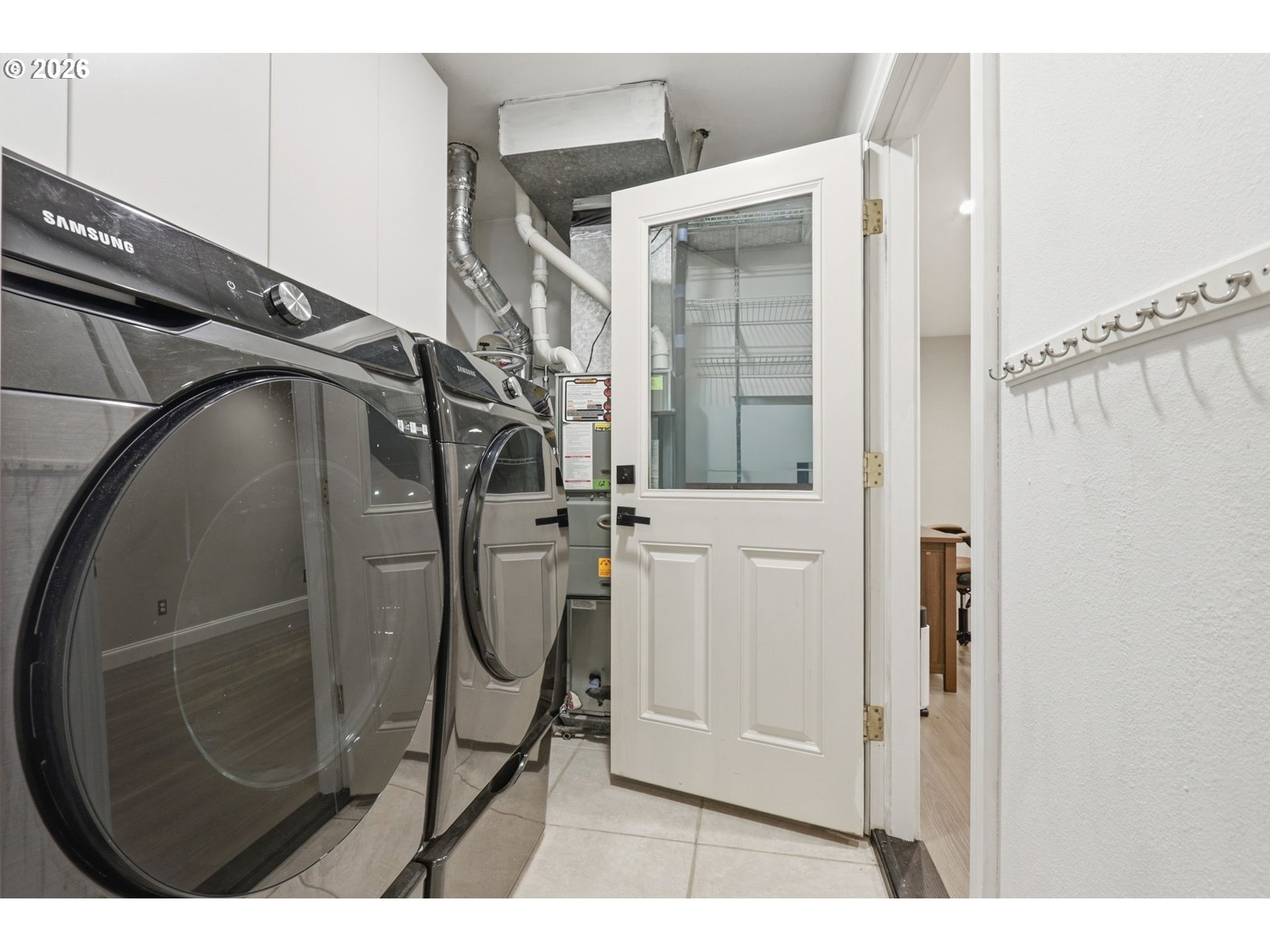 4114 Southeast Spring Street Hillsboro, OR 97123 - Photo 22 of 38 Laundry